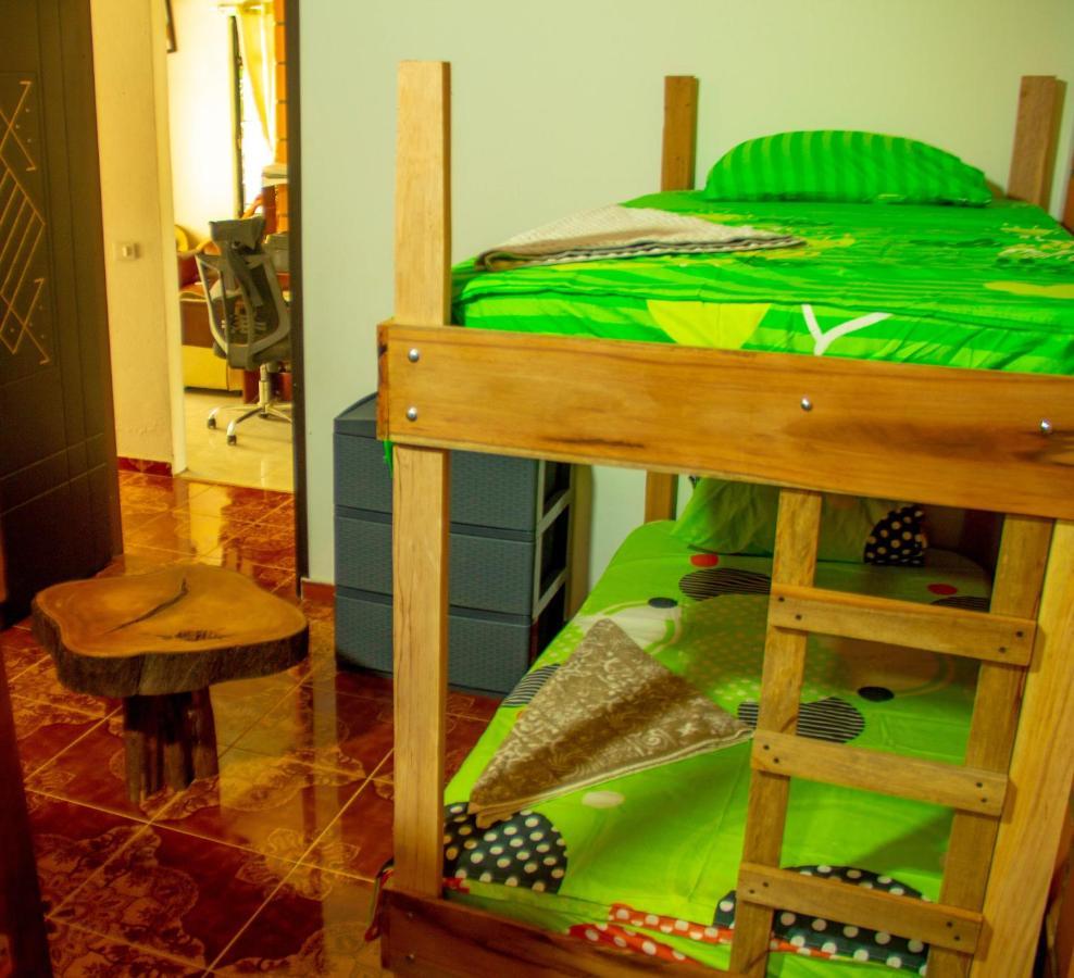 Hostal Luna Llena Мокоа Экстерьер фото